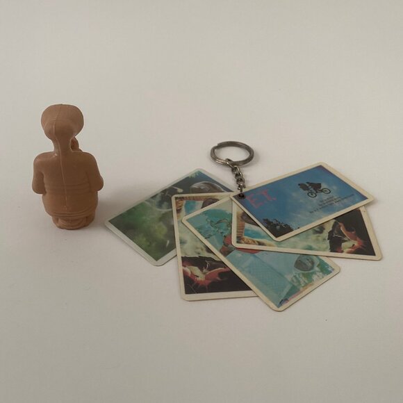 Vintage E.T. movie keychain Plastic Photo Film Strip 1982 80s , figure lot - Picture 2 of 10